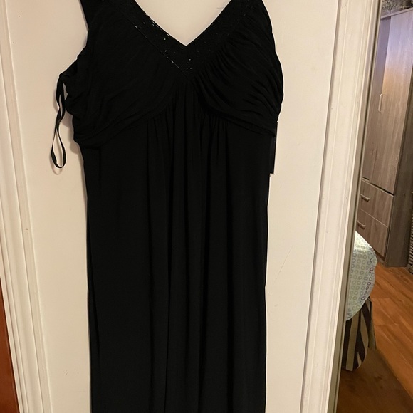Brand New Little Black dress size 16 - Picture 2 of 4